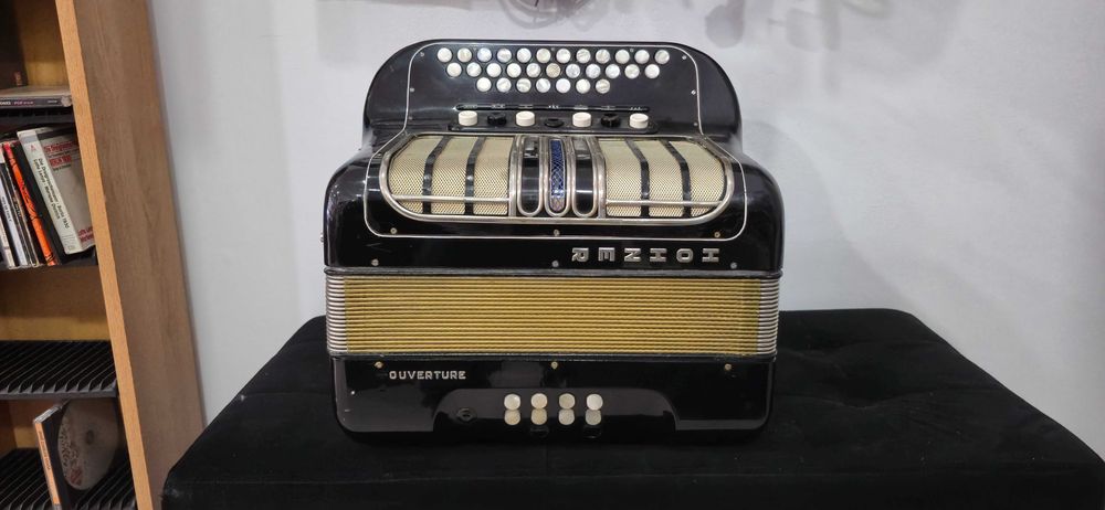 Concertina Hohner Ouverture 4aVoz (Dó/Fá)