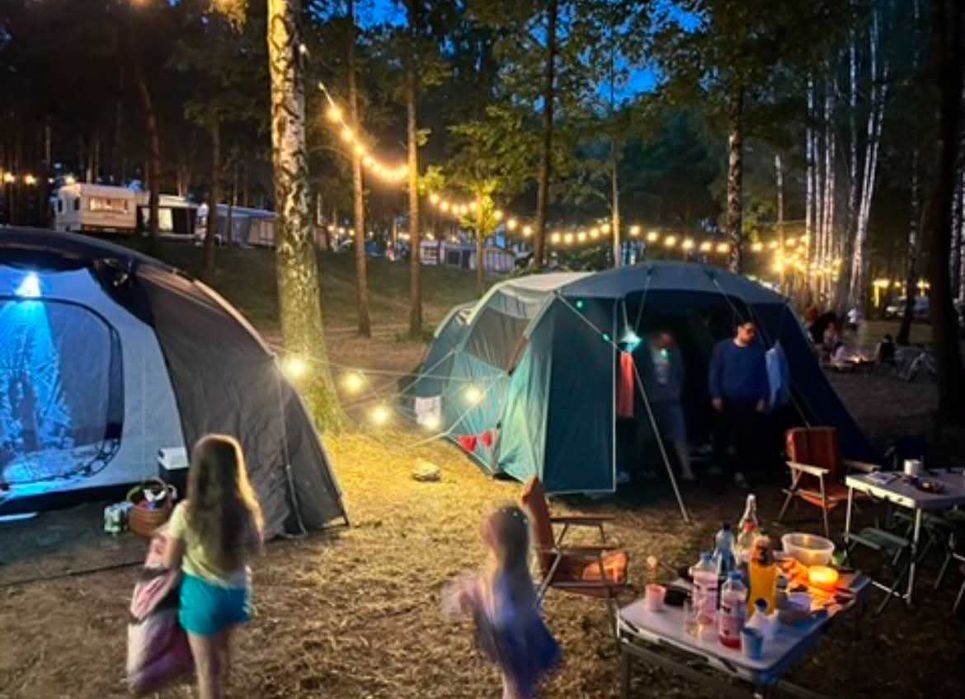 Składany Namiot 5 dorosłe osoby 4,40x 4,40m DAKAR 5