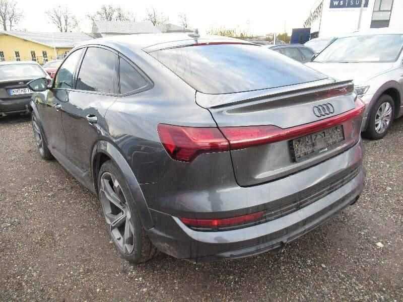 Бампер Audi E-tron разборка Q8 E-tron Q7 етрон запчасти б.у шрот.
