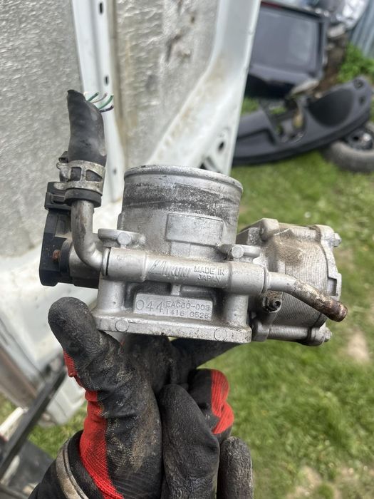 Продам дросельну заслонку