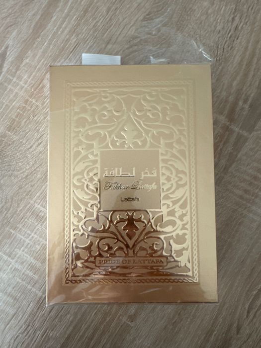 Perfumy Fakhar Lattafa black ( 100ml)