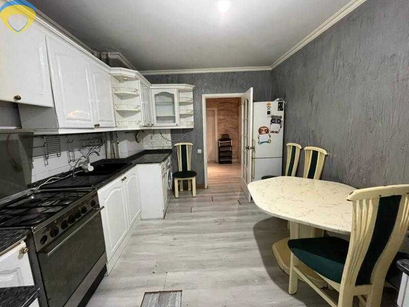 Продается  Просторная квартира - 93м2 ,можно по госпрограммам