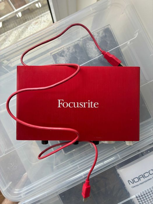 Focusrite Scarlett 2i4 Audio Interface