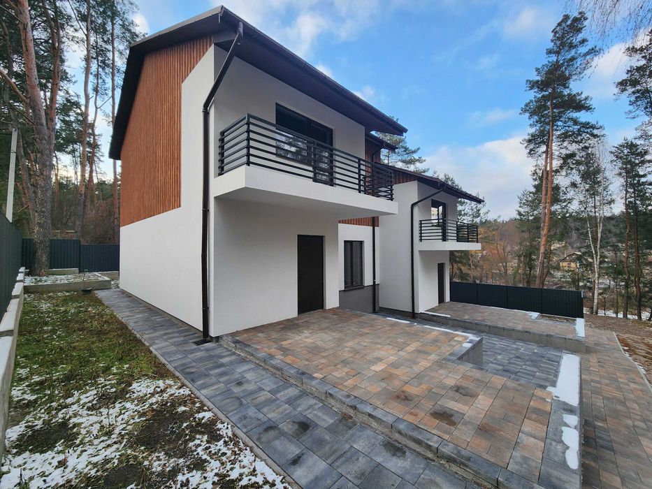 Від забудовника! Продам будинок, дуплекс біля лісу. Телефонуйте.