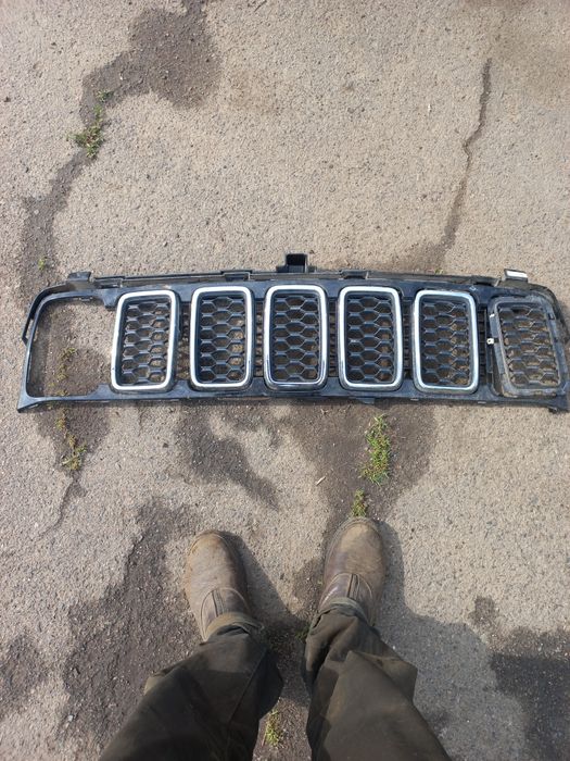 Решотка Jeep Grand Cherokee