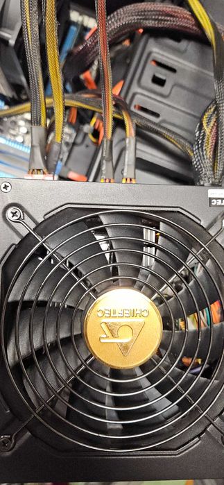 Używany komputer Asus P8p67 Intel Core i7 GeForce GTX 970