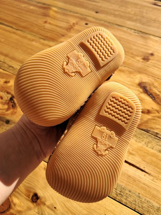 Зимові черевички для малюків