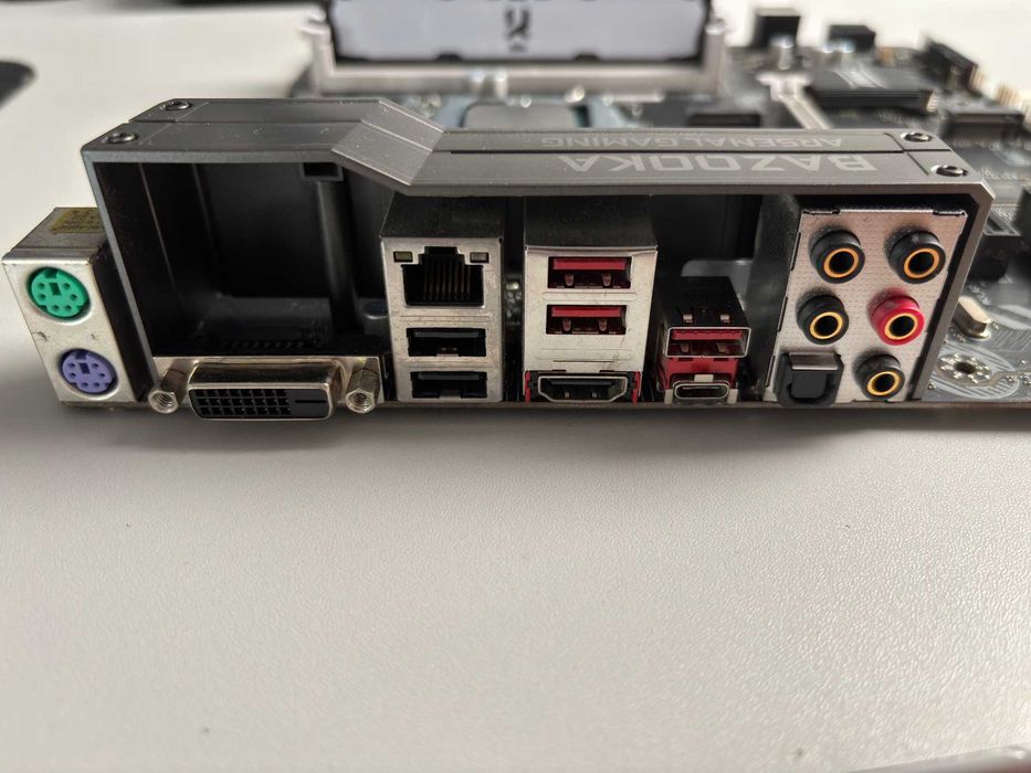 Płyta MSI B250M + Intel i7-7700 + 16GB RAM DDR4 + Zasilacz 700W