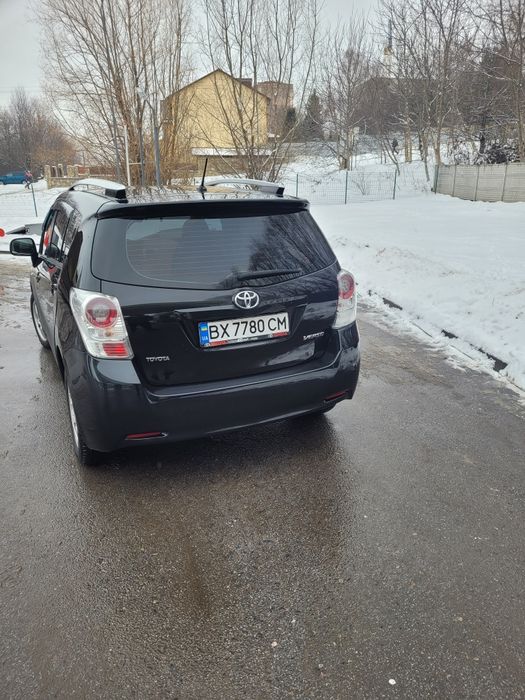 Продам TOYOTA VERSO 2.0   7 місць.