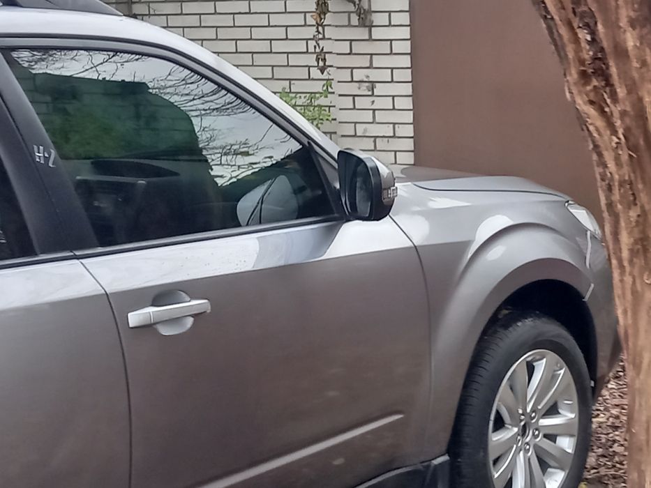 Автомобиль легковой.