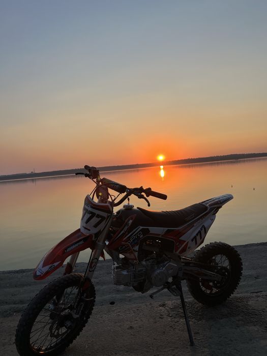 Продам питбайк 190сс Daytona