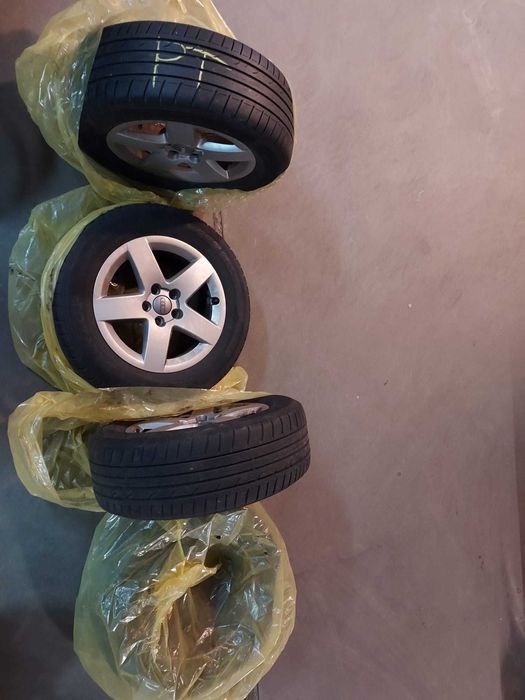Felgi R15 do Audi A3 stan b dobry wraz z oponami