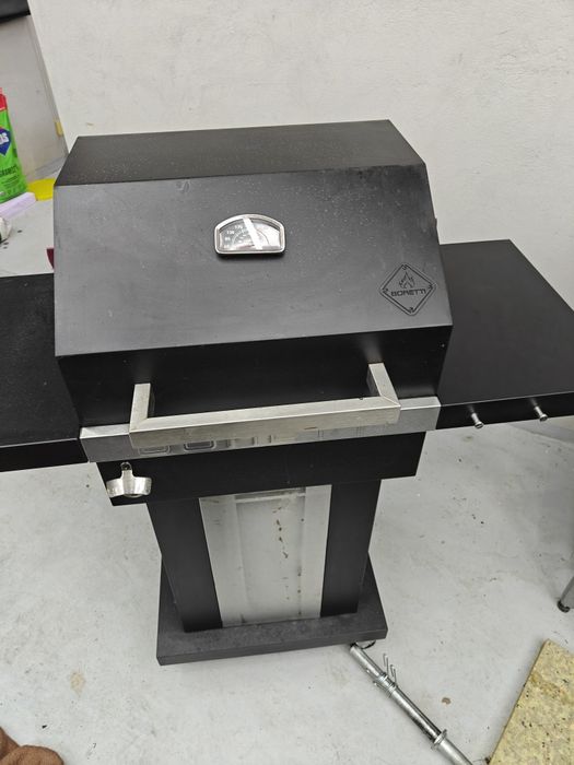 Boretti totti grill węglowy