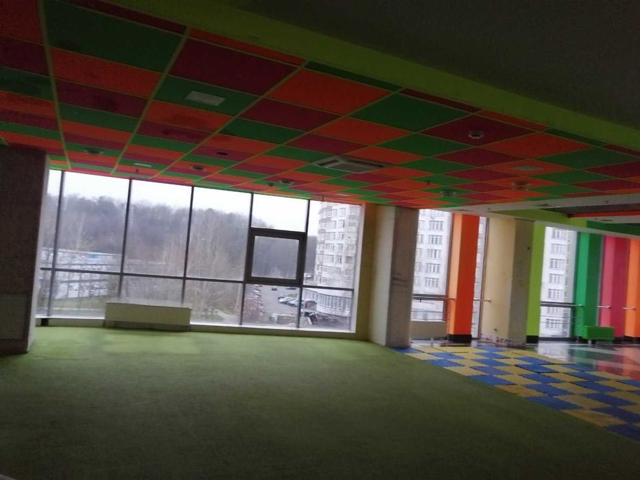 Оренда комерції у ТЦ Інтерсіті, Сихів