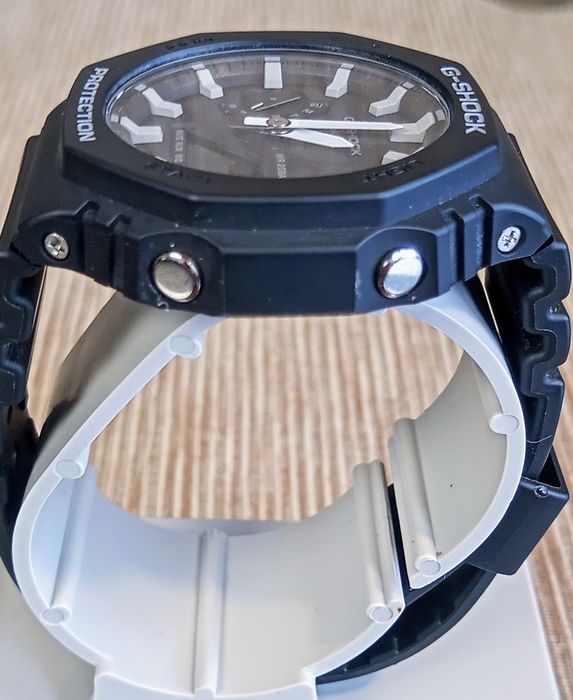 Zegarek Casio G-Shock GA-2100