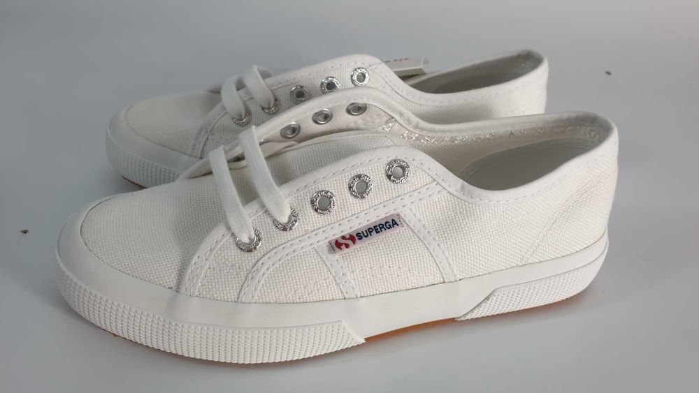 SUPERGA trampki  biale   SZNUROWANE NISKIE UNISEKS rozmiar  37