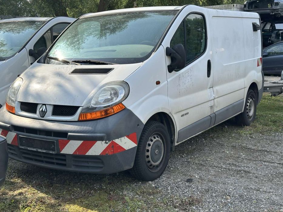 Авторозборка Трафік Віваро Raffic Vivaro 2001-2014 навісне двигуна