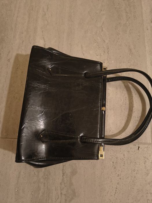 Retro czarna skórzana lakierowana torebka