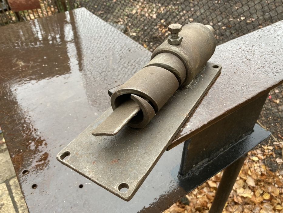 Машинка для изготовления сетки рабица