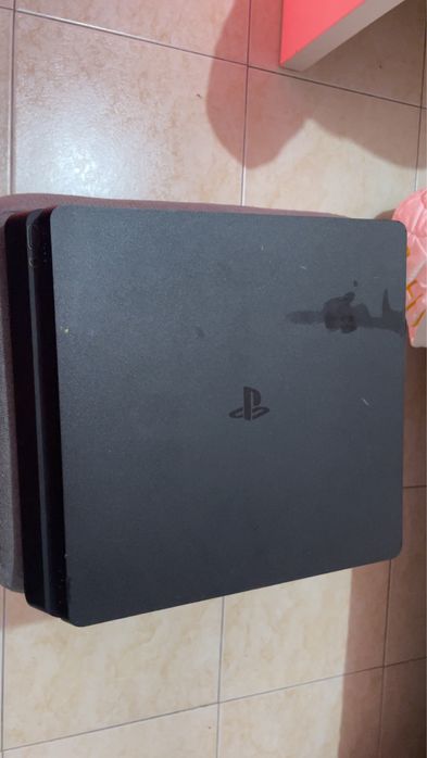 Ps4 1Tb em bom estado