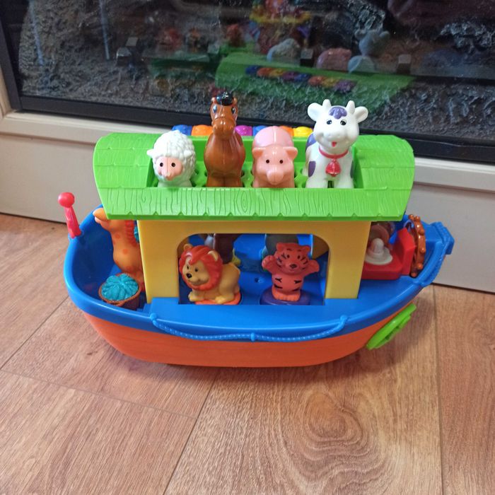 Потяг, ковчег, мультицентри українською