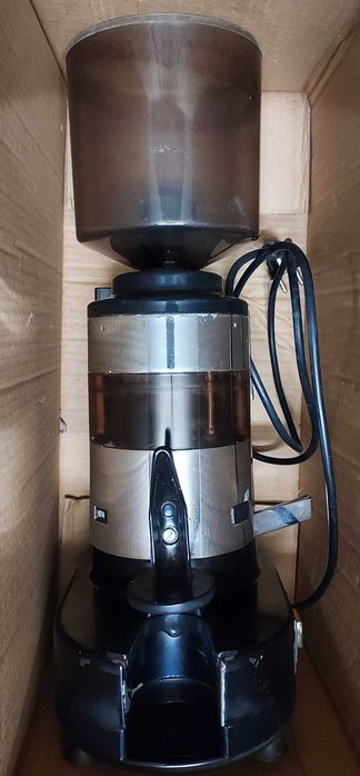 Máquina Café Brasília C/ moinho e acessórios