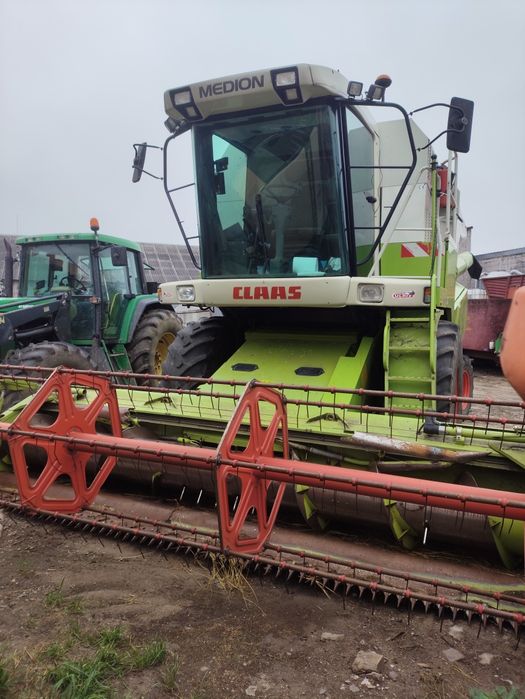 Kombajn zbożowy Claas medion 310 Dronningbor 8500