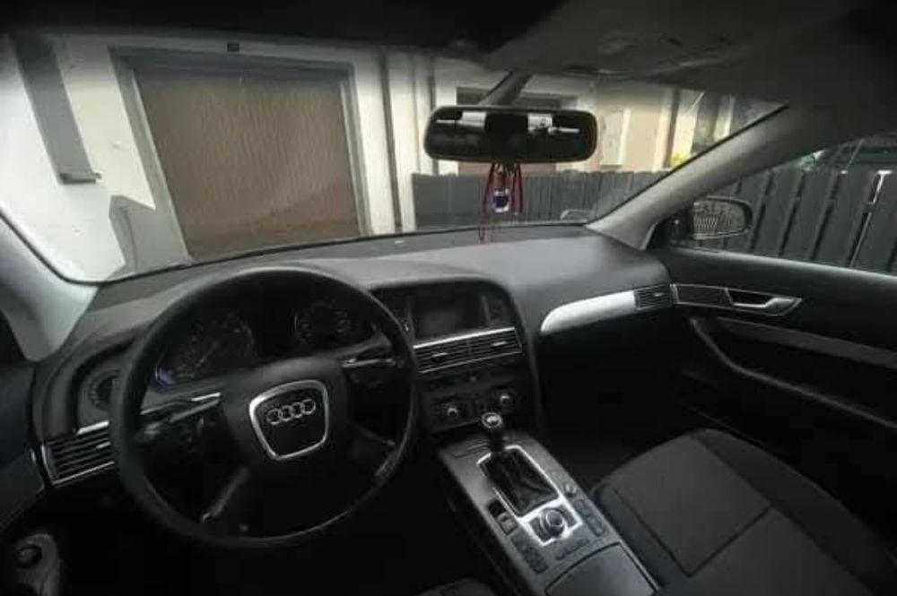Samochód Audi A6 C6, 2.4