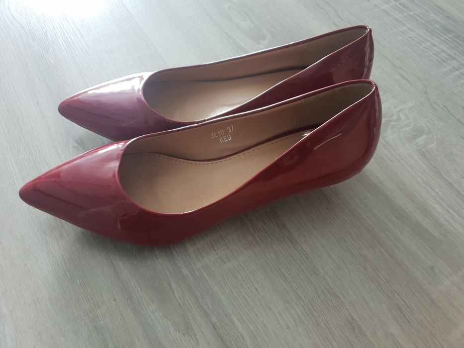 Buty na obcasie 37