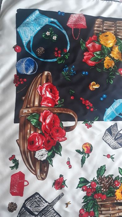 Chusta-apaszka Lagerfeld