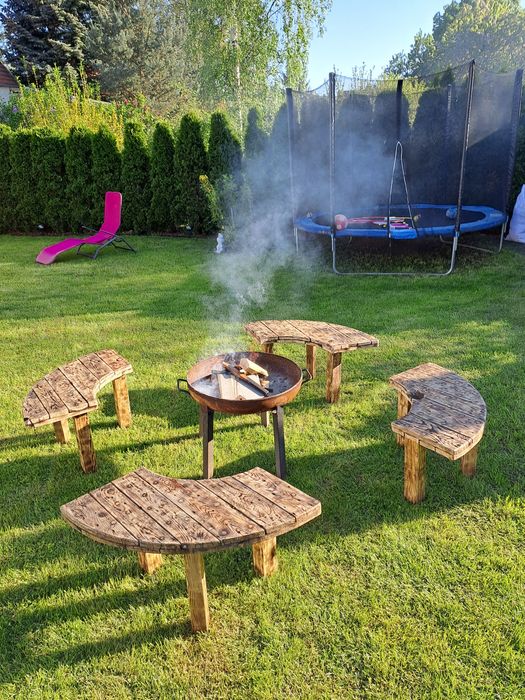 Drewniane Ławki półokrągłe do ogniska