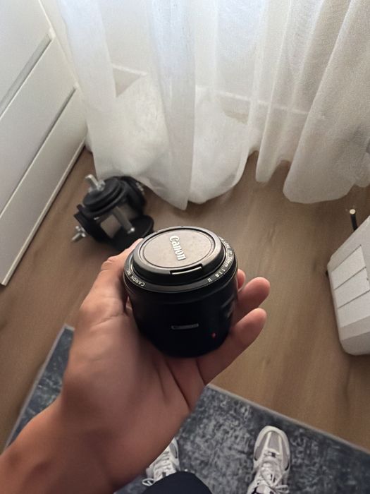 Canon EF 50mm f/1.8 II