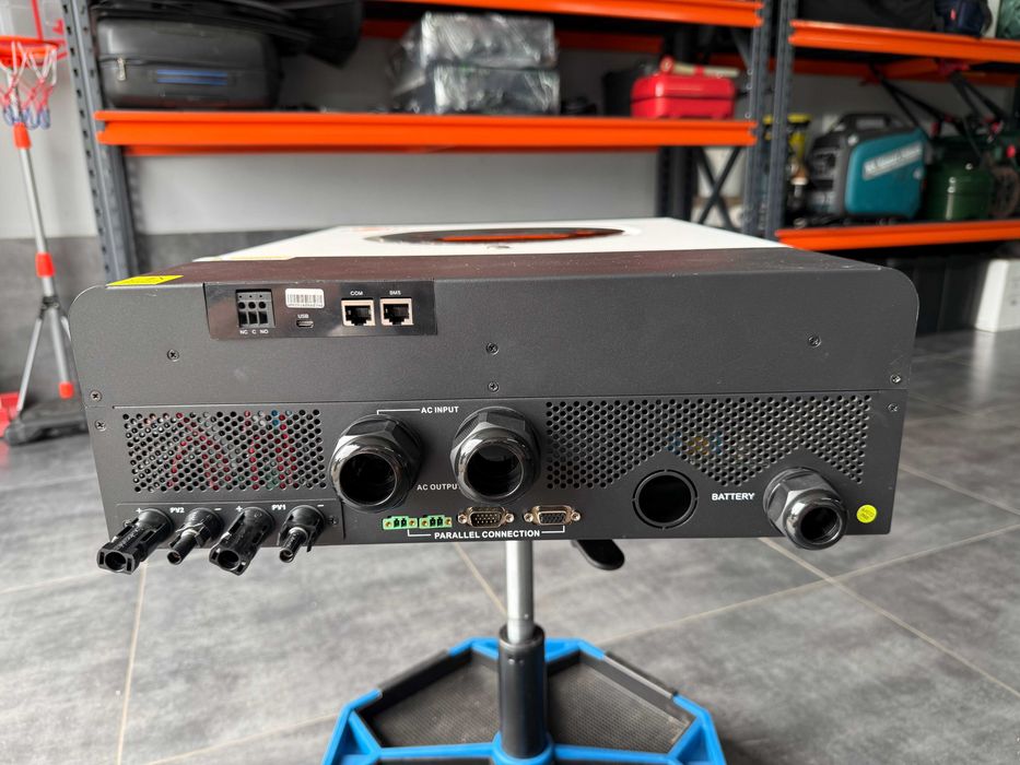 Гібридний сонячний інвертор LPW-MAXII-11000VA