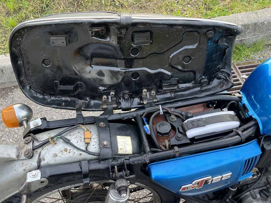 Vendo Suzuki GT185 (2 Tempos, Bicilindrica)