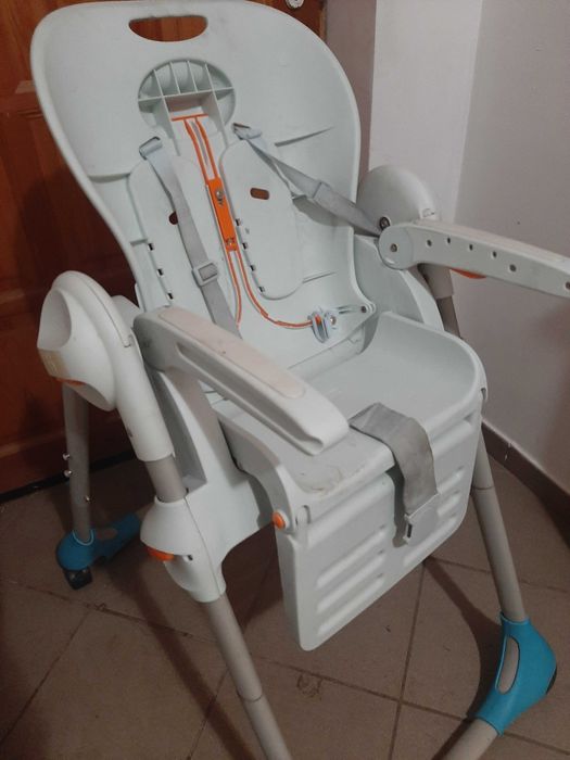 Sprzedam fotelik do karmienia Chicco
