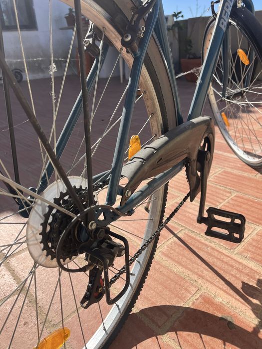 Bicicleta Feminina { Berg com cesta }