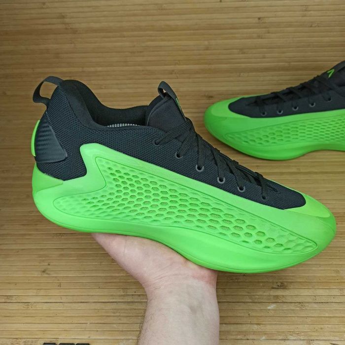 Кросівки баскетбольні Adidas Anthony Edwards 1 Розмір 47 (30,5 см.)