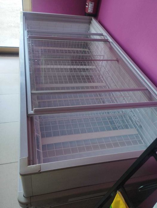 Arca congeladora Junex 900 CHV