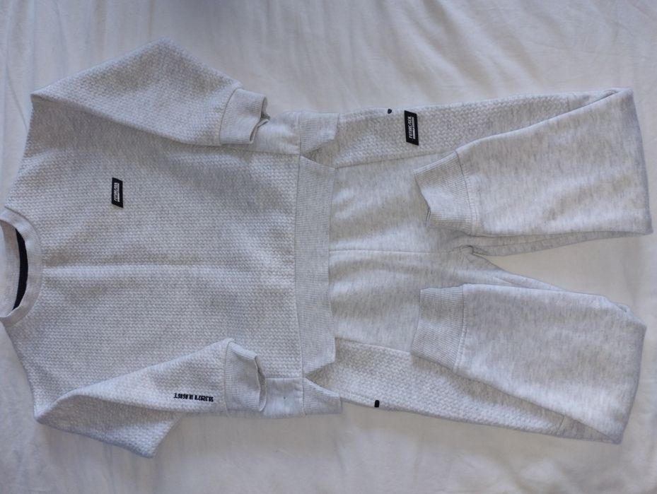 Дитячий костюм.        .