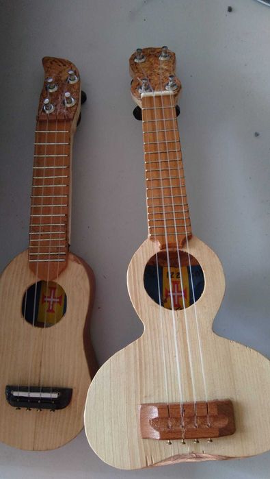 2  cordofones de coleção