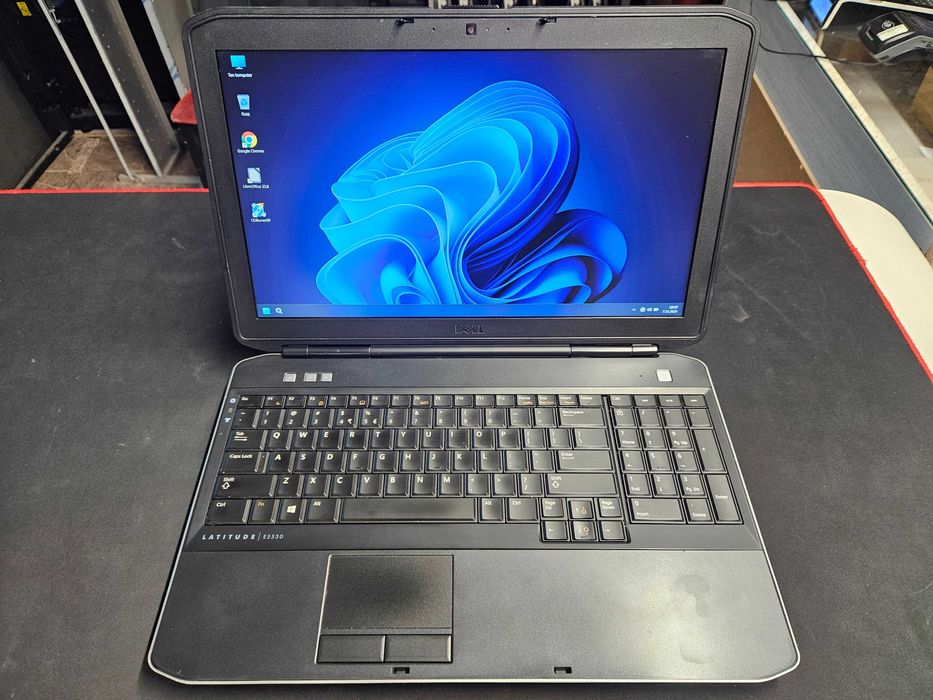 Dell Latitude E5530 i5 4 GB RAM 500+500 GB HDD FHD - baza do rozbudowy