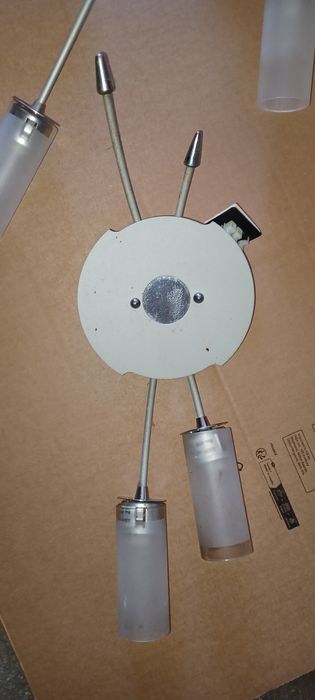 Candeeiro de tecto e de parede