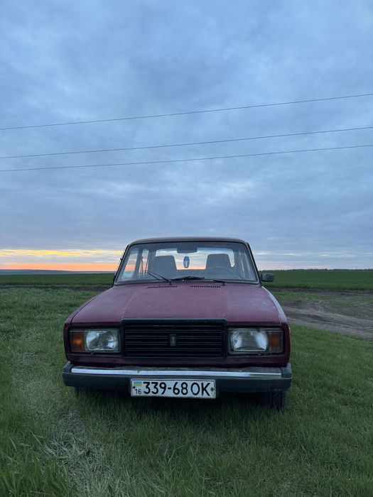 Продам ваз 2107. На бойовому ходу
