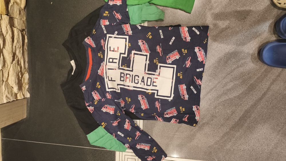 Bluzki z długim rękawem 122