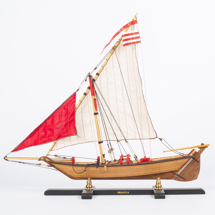 Ексклюзивна модель човна «Felucca» кінця XVIII століття