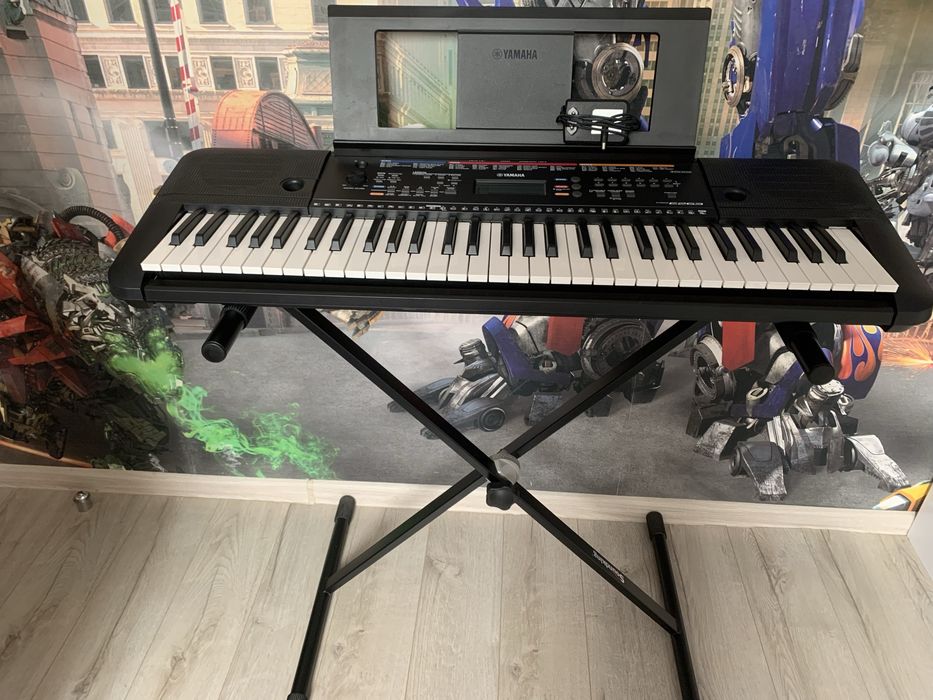 Синтезатор Yamaha psr-E263