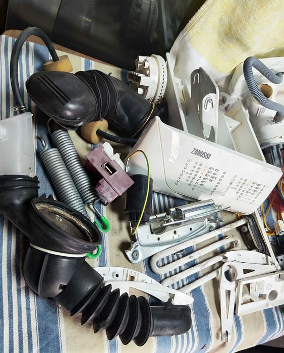 Zanussi запчасти к стиральной машине