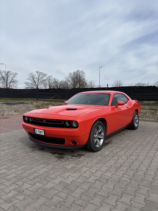Dodge challenger auto do ślubu
