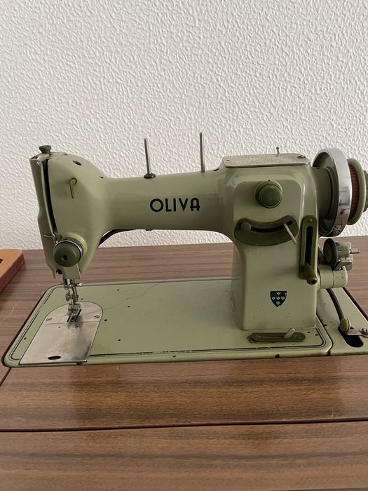 Maquina de costura Oliva