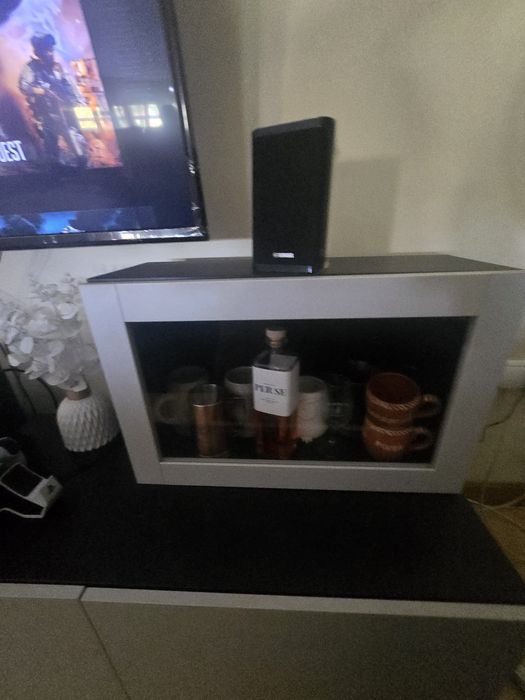 Móvel TV IKEA BESTÅ em excelente estado